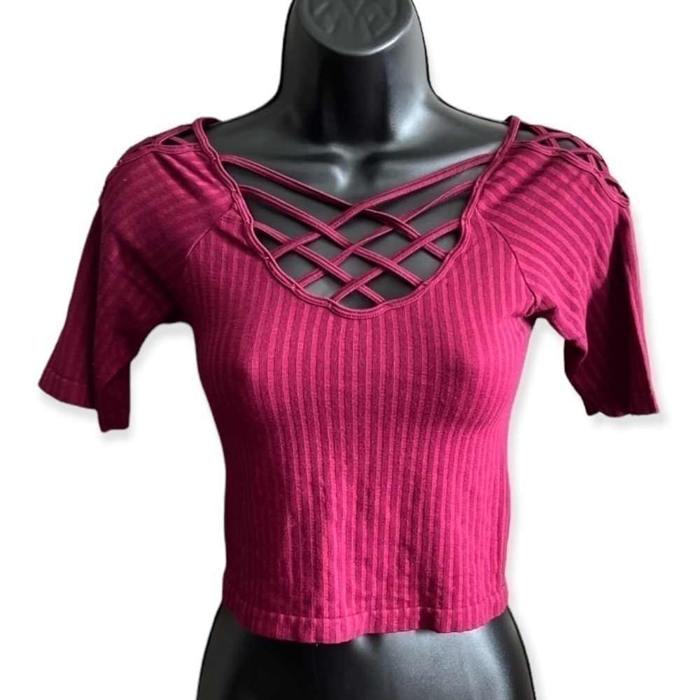 Suzette Crop Top - Picture 1 of 2